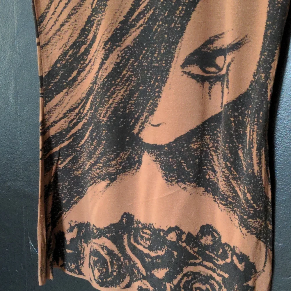 Graphic Tee - Picture 3 of 8